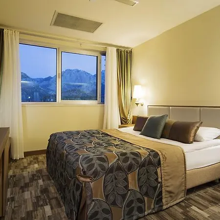 Kilikya Palace Goynuk 5*