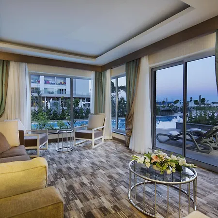 Rezort Kilikya Palace Goynuk Kemer