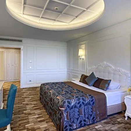 Rezort Kilikya Palace Goynuk 5*